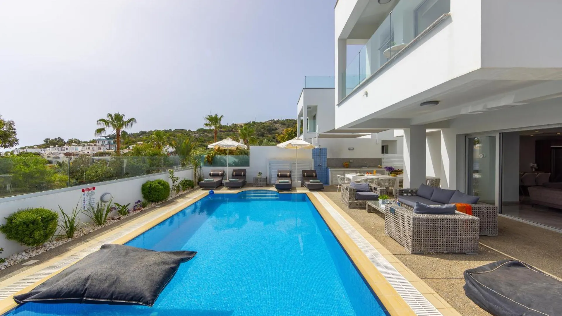 Fig Tree Bay Residences 5 Protaras Villa